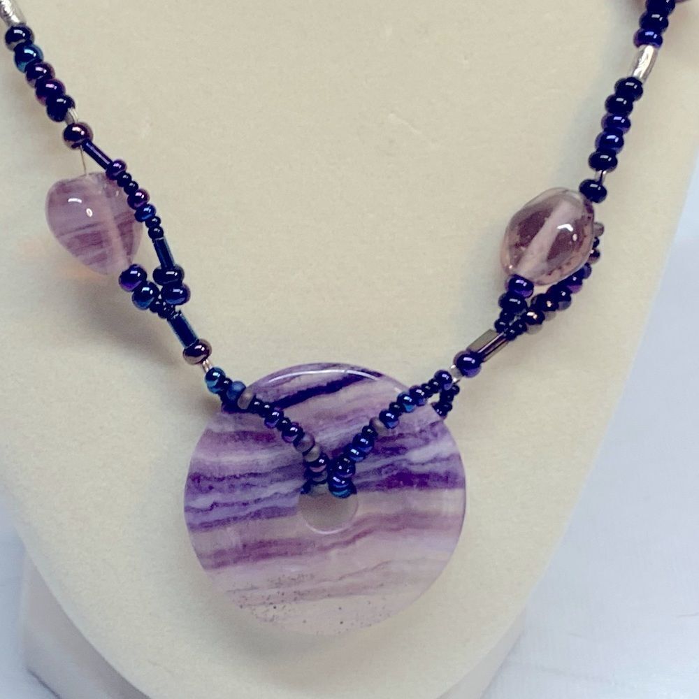 VTG Purple Fluorite Necklace Circle Donut w/ Glass Beads Heart 24” Gorgeous